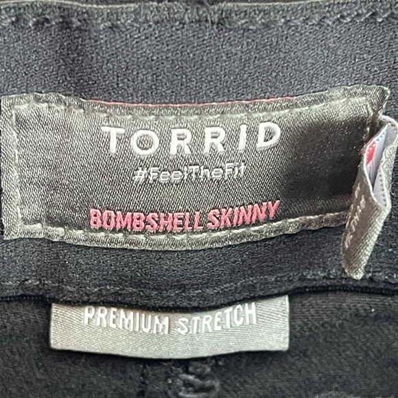 Torrid black bombshell skinny jeans size 30T premium stretch - Picture 6 of 7